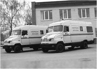 Спецавтомобили бронированные (передвижные пункты кассовых операций банка) для перевозки денежной выручки и ценных грузов на базе автомобилей «ЗИЛ-5301Р1»